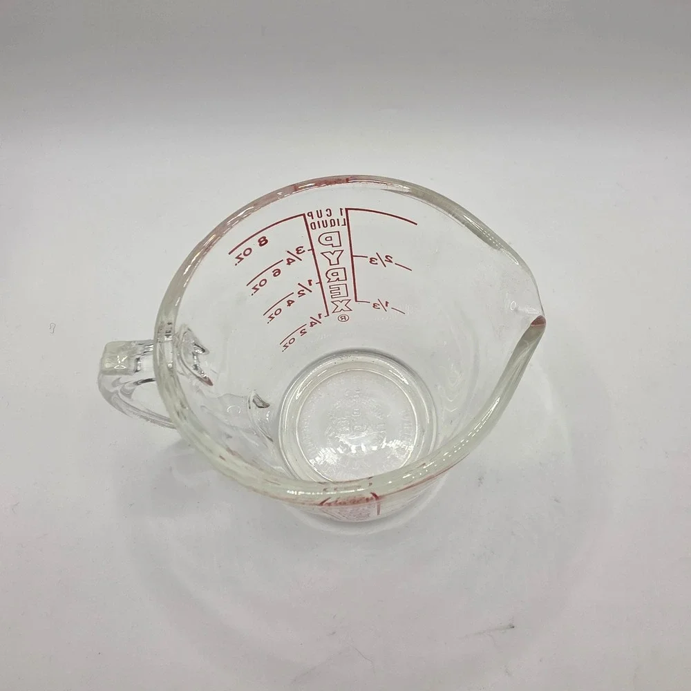 Vintage Pyrex 1 Cup Liquid Measuring Cup Red Lettering Clear Glass 8 oz D-Handle